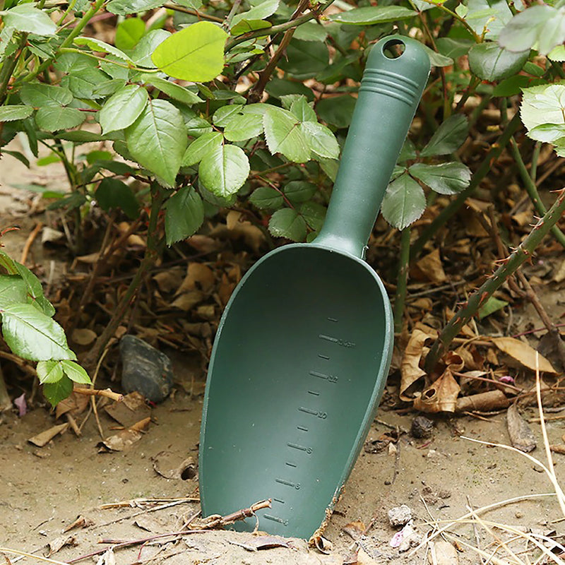 Garden scoop